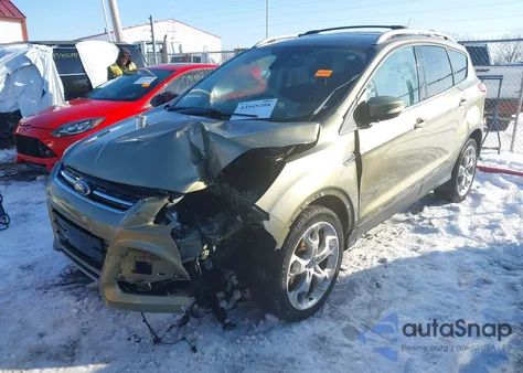 2013 Ford Escape Titanium z USA, uszkodzony, nr VIN 1FMCU0J96DUD41797